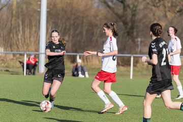 Bild 284 - wBJ SV Wahlstedt - SV Henstedt Ulzburg : Ergebnis: 0:1